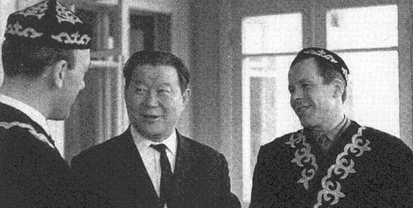 Алматы қаласын 15 жыл басқарған Есен Дүйсенов еді!