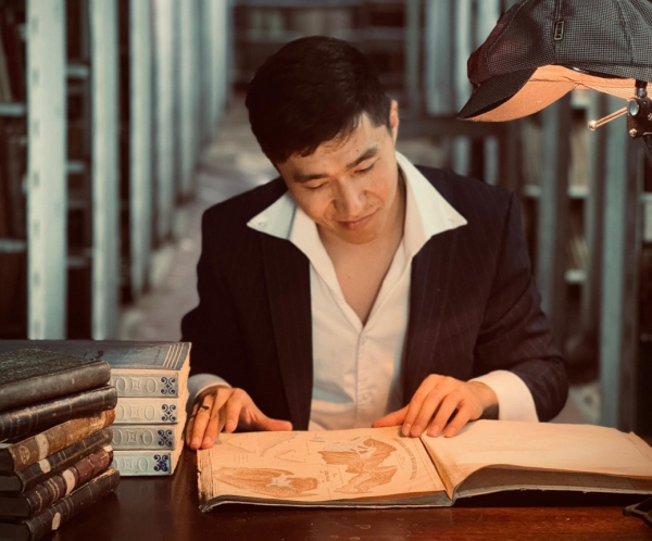 Мұхаммед-Қанапия Шархан. Өзге әлем