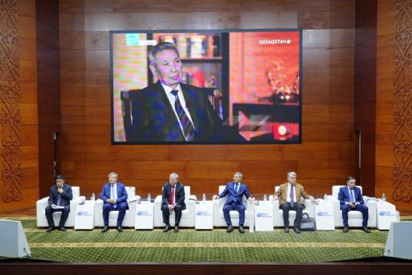 ЕҰУ-де Сейіт Қасқабасовтың 85 жылдығына арналған «Фольклортану мен әдебиеттанудың жаңа парадигмалары» атты халықаралық жиын өтті