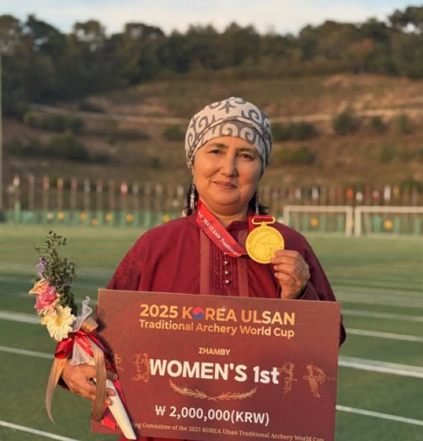 Түкпірдегі түбекте садақ тартқан