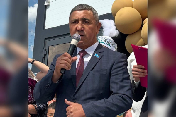Ақмолада қарақшылар мәслихат депутатының үйін тонап, отбасын жертөлеге қамап тастаған
