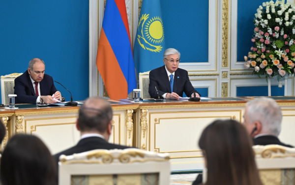 Мемлекет басшысы мен Армения Премьер-министрі журналистерге арналған брифинг өткізді