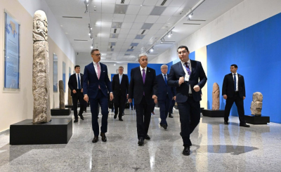 Тоқаев пен Финляндия президенті Александр Стубб Ұлттық музейді аралады