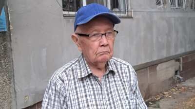 “Аты-жөнін айтпауды сұрады“. Алаяқтарға алданған профессорға белгісіз біреу қомақты қаржы сыйлады