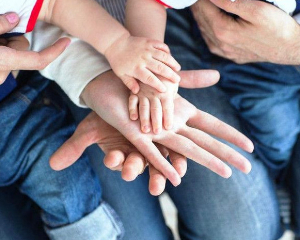 Биыл көпбалалы отбасыларға 555 млрд теңгеден астам жәрдемақы берілді