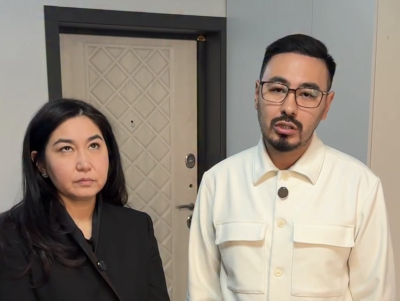 «Екі қолы байланған, аяғы жерде тұр»: Арман Дүйсеновтің әйелі жантүршігерлік деректермен бөлісті (ВИДЕО)