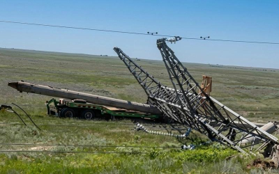 Ақмолада жол апаты кезінде жоғары кернеулі электр желісі зақымданды