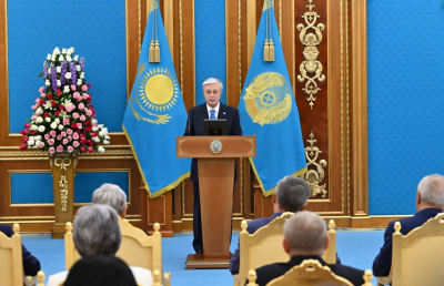 «Дәрігер болу – жүректің ісі»: Президент медицина қызметкерлерін құттықтады