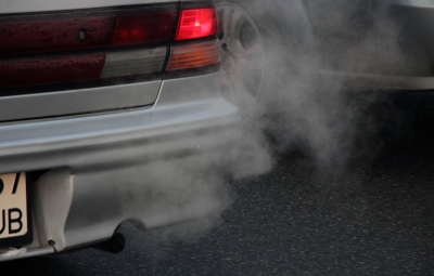 Алматыда қар жауып, бір түнде 17 жол апаты тіркелген