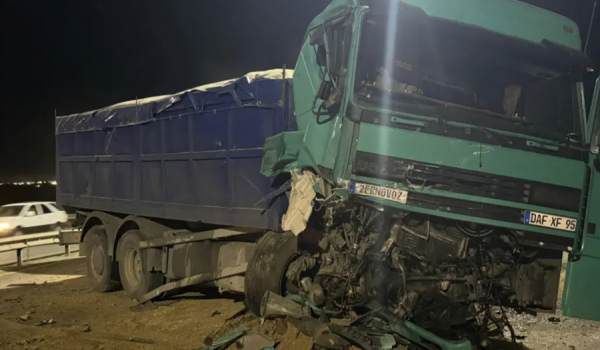 Астана маңында жүк көлігі қарсы жолаққа шығып кетті: бір адам қаза тапты