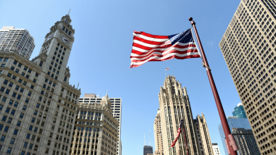 АҚШ бірнеше күн ішінде 1,3 млрд долларлық "алтын" грин-карт сатты