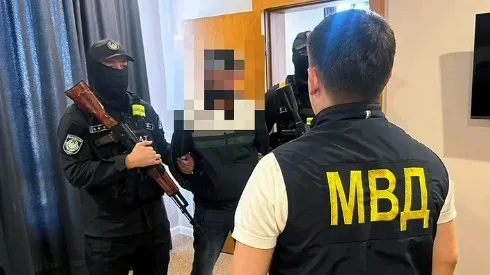 Известный тамада из Астаны задержан в Шымкенте: что нашли в номере гостиницы