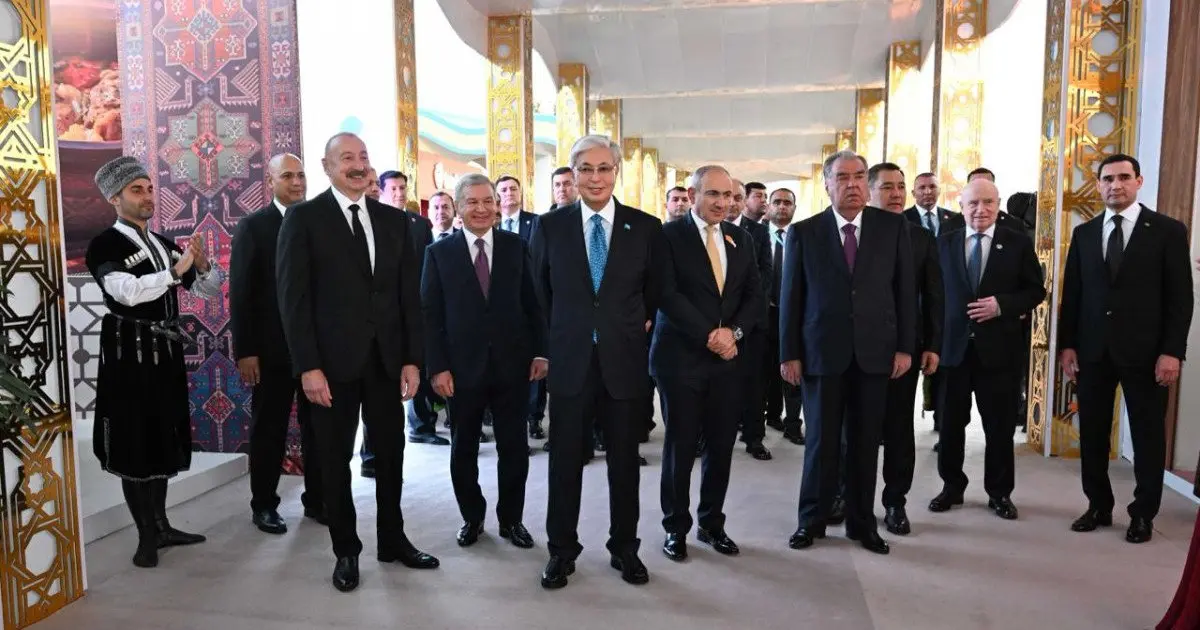 Тоқаев пен ТМД басшылары ұлттық тағамдар фестивалін аралады