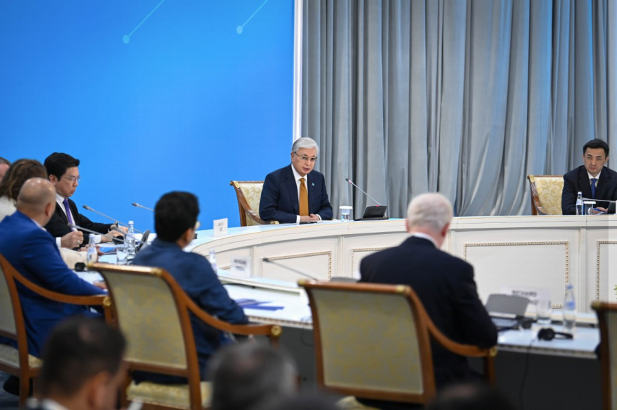 Мемлекет басшысы жасанды интеллектіні дамыту жөнінде Үкіметке нақты тапсырма жүктеді