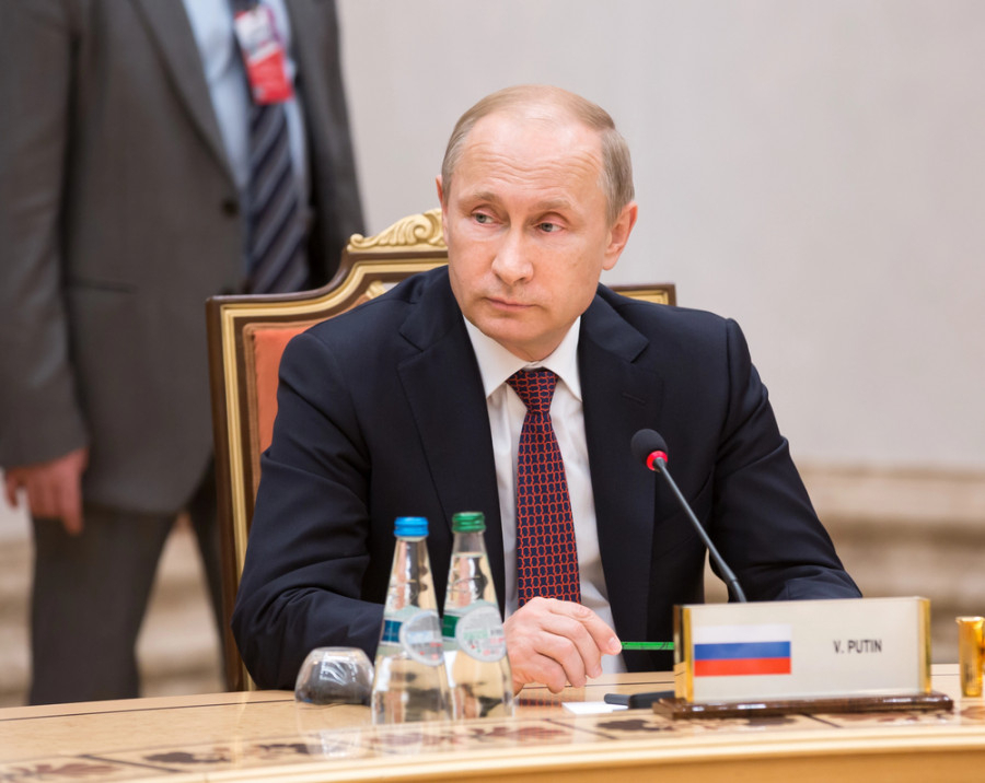 Путин Макронмен сөйлесуге дайын: шарттар аталды