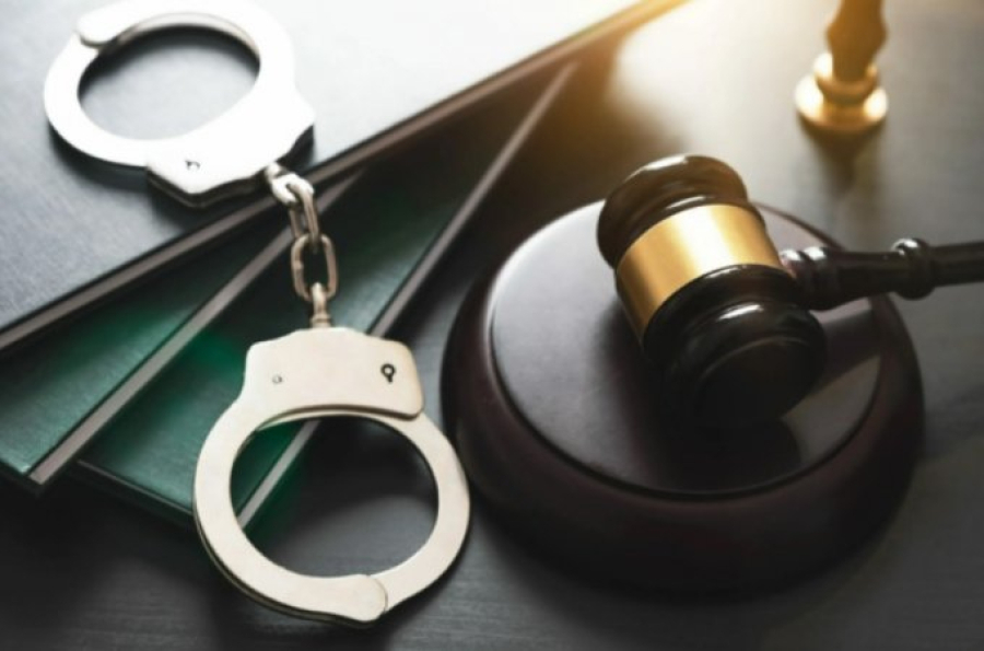 Үштөбе тұрғыны полиция инспекторын ұрғаны үшін жазаланды