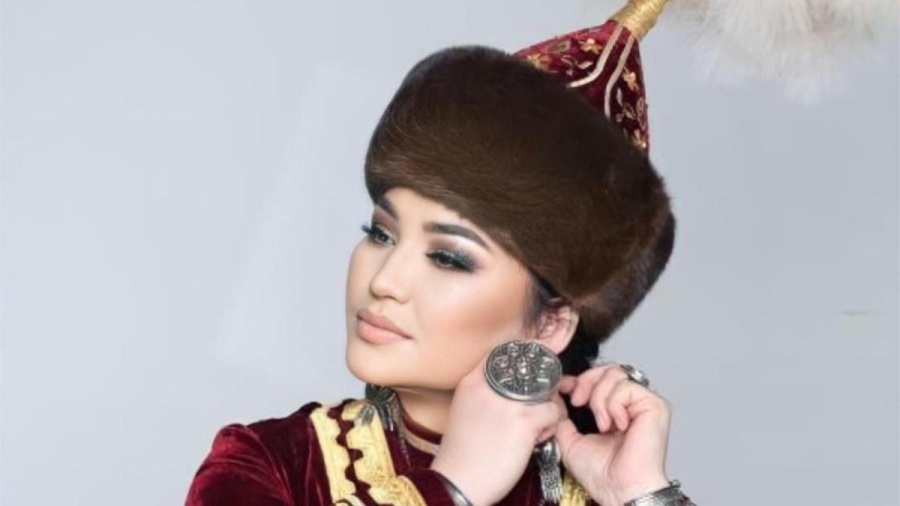 «Мәңгілік мекеніне кетті»: Дәстүрлі әнші Айгүл Елшібаева қара жамылды