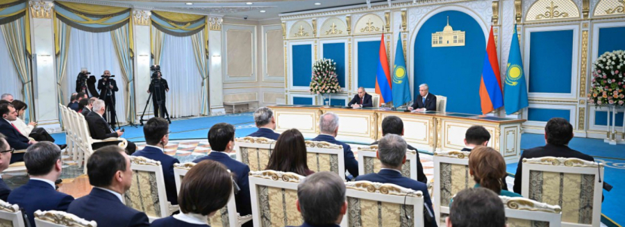 Мемлекет басшысы: Арменияға Қазақстан бидайының алғашқы 1 мың тоннасы жеткізілді