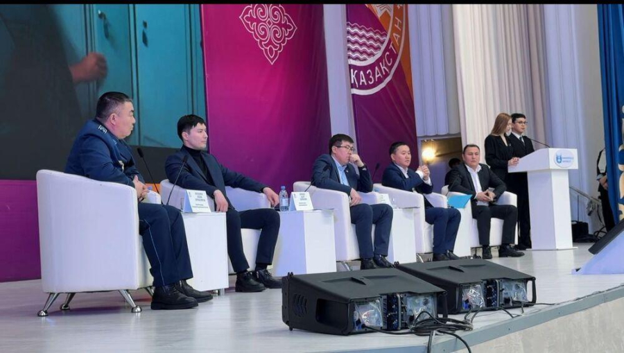 Жастар қауіпсіздігіне арналған "Студенттер заң үшін" галстуксыз форматтағы форум