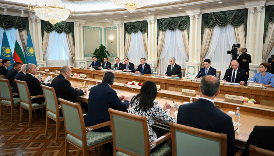 Қазақстан мен Болгария президенттері кеңейтілген құрамда келіссөз жүргізді