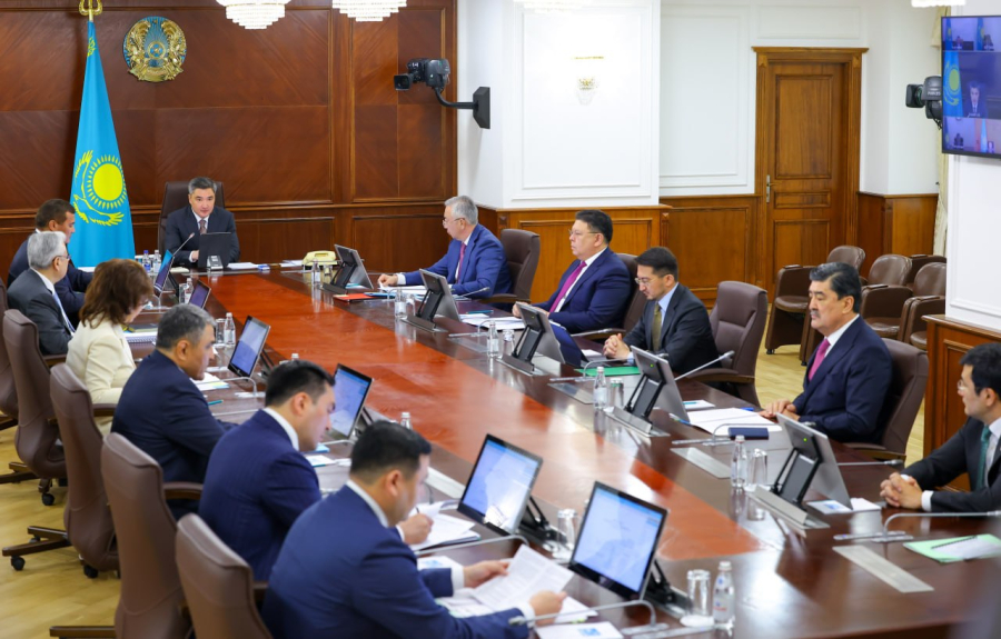 Премьер-министр Склярға алғыс айтып, Нәлібаев пен Ергешбаевқа сәттілік тіледі