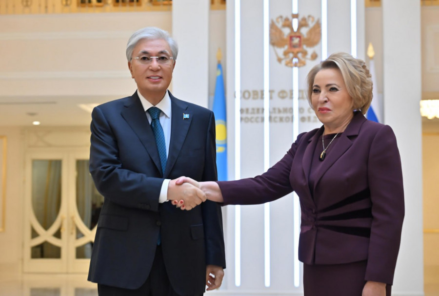 Президент Тоқаев Валентина Матвиенкомен кездесті