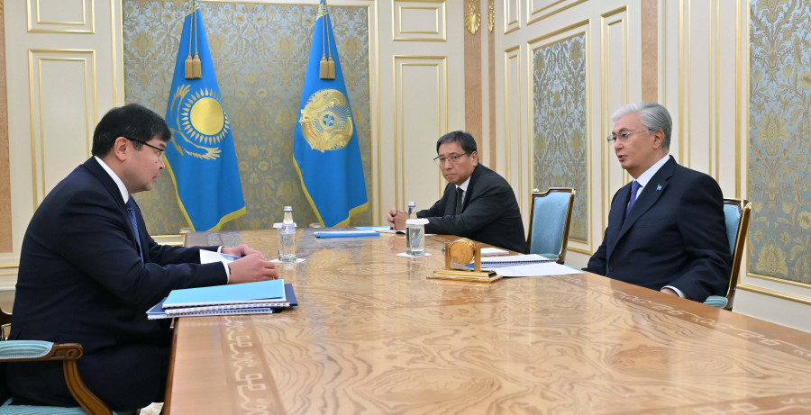 Қаржы министрі Тәкиев Тоқаевқа биыл қанша теңге көлемінде салық түскенін айтты